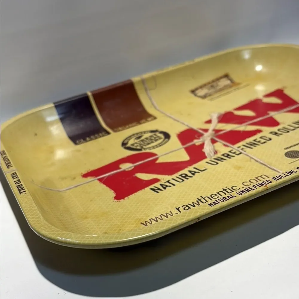 RAW Natural Unrefined Rolling Papers Tray - Brown